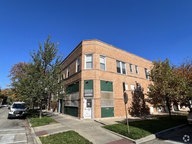 Building Photo - 1401 N Karlov Ave Rental