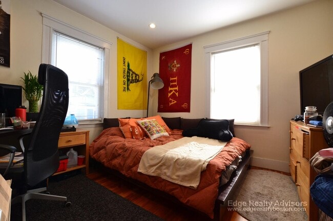 Photo - 8 Sawyer Ter