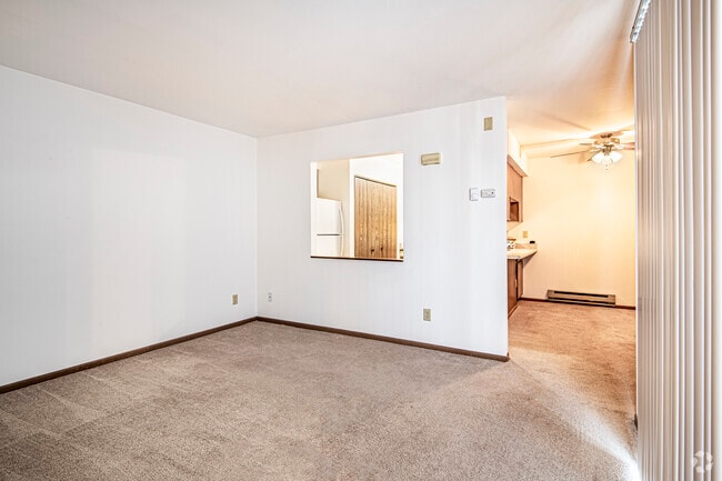 2BR, 1BA - 854SF