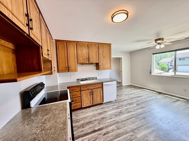 Photo - Tulip Way 4125-4127 Unidad 4125