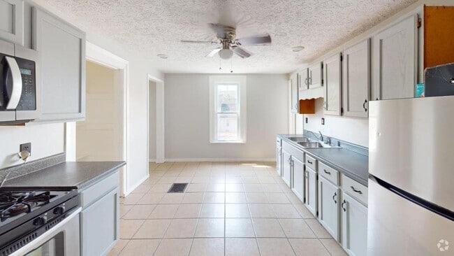 Building Photo - 11 Linwood Pl Rental