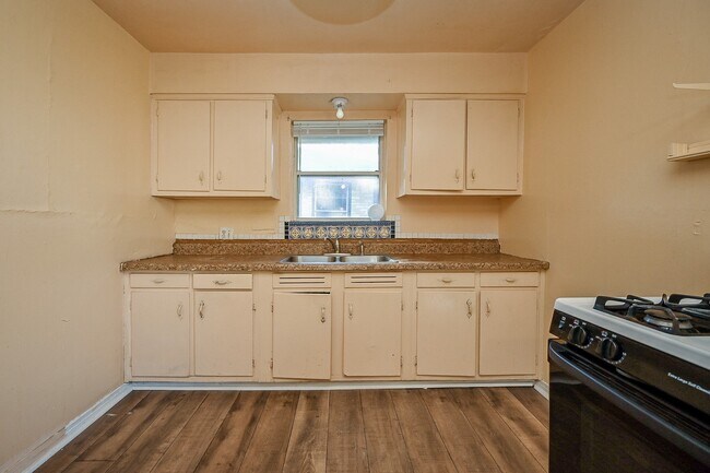 Photo - 10302 Woodwind Dr