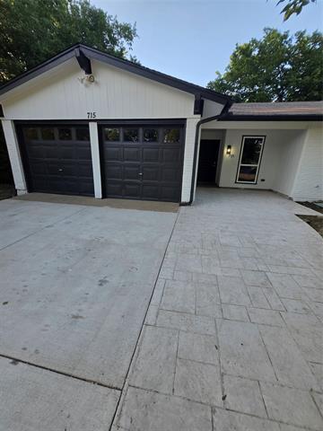 Photo - 715 N Deerfield Cir