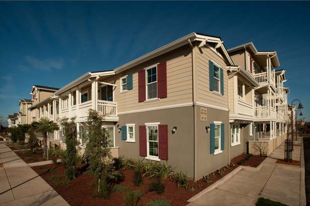 Photo - 643 Turnbuckle Dr