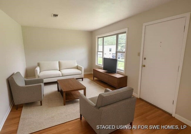 Photo - 5715 Belmark St
