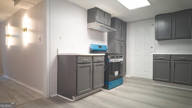 1425 Southland Vista Ct NE
