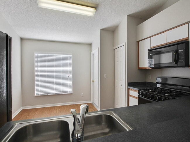 Photo - 11838 Foxglove Dr