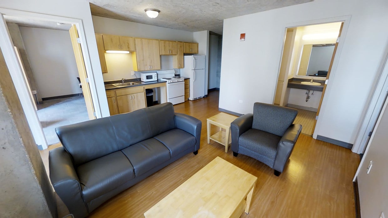 Photo - Student | The Flats East West Apartments