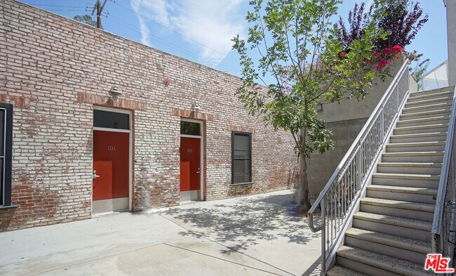 Photo - 922 W 23rd St Unidad 101 Rental