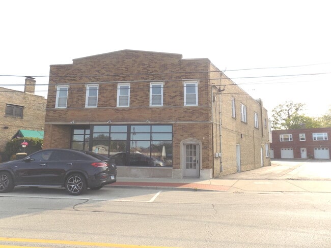 Building Photo - 328 Green Bay Rd Unit 3