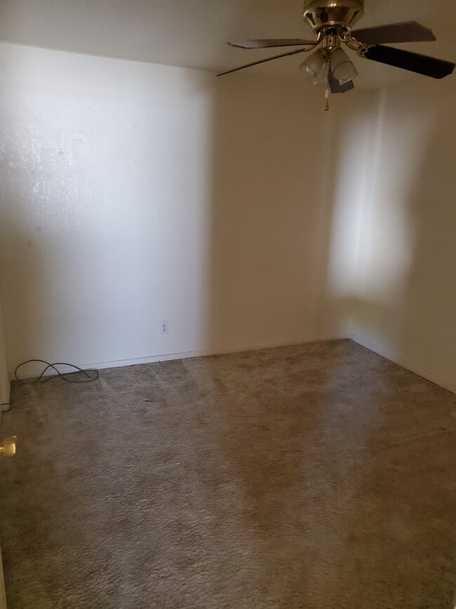 Photo - 108 Wallace St