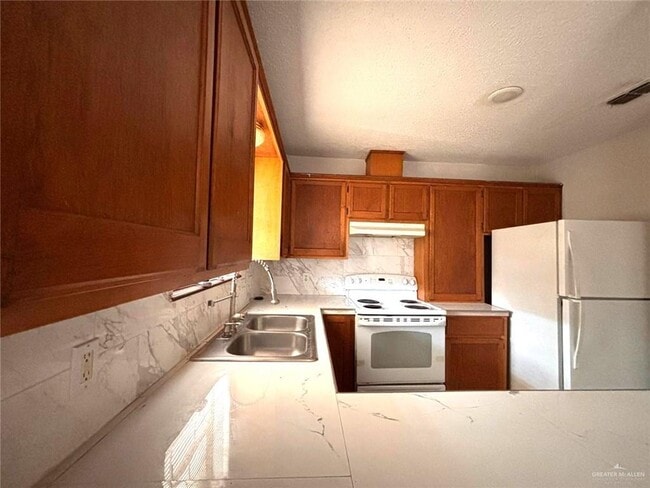 Photo - 12 West Dr Unit 12