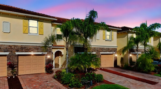 Building Photo - 9512 SW Merlin Ct