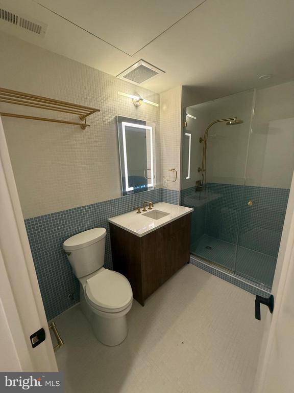 Photo - 1128 Walnut St