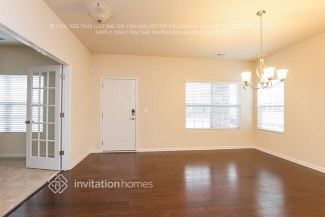 Photo - 186 Glastonbury Dr