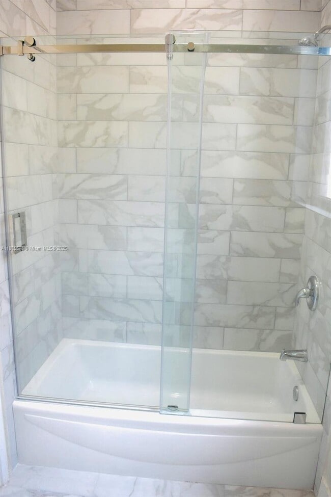 Photo - 29 Palmetto Dr Unit 7