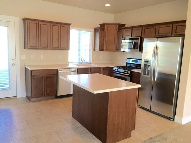 Photo - Luxury Townhome in Sandy!!