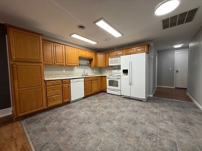 Photo - Downtown Maroa! 3 bed, 1.5 bath