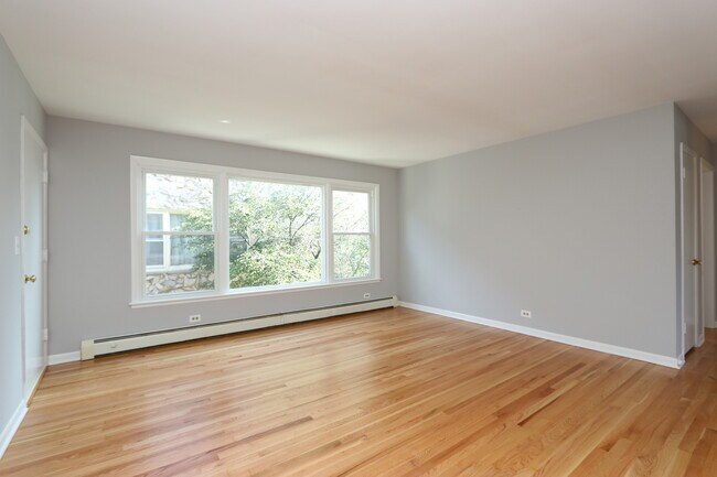 Photo - 6555 N Natoma Ave Unit 2W