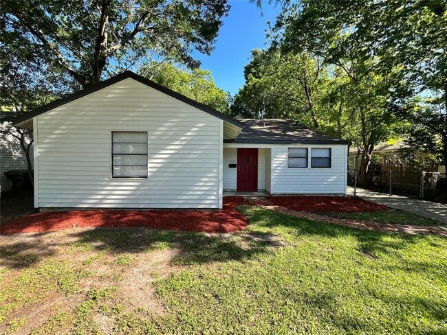 Photo - 4137 Woodfin St Condo
