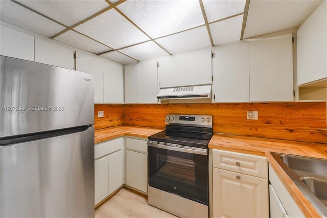 7420 SW 59th Ave Unit d