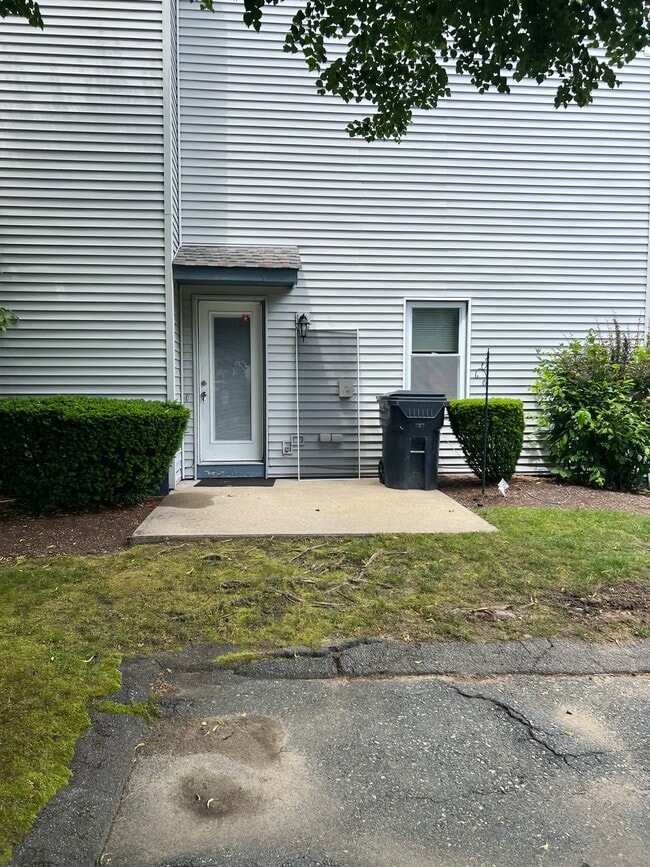 Photo - 1 Willow Glen Cir