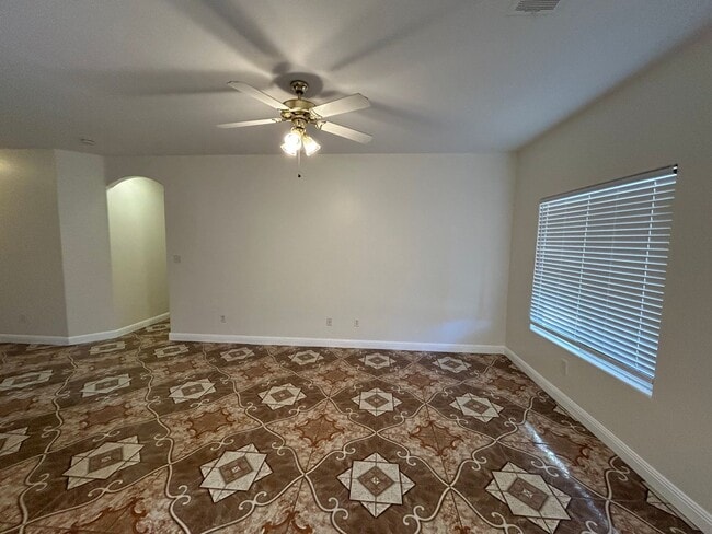 Photo - Cute 3 Bed/2 Bath SE Bakersfield Home