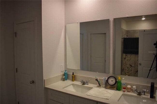 Photo - 1406 Deepwater Cir