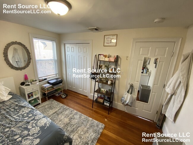 Photo - 15 Sargent Ave Unit 3