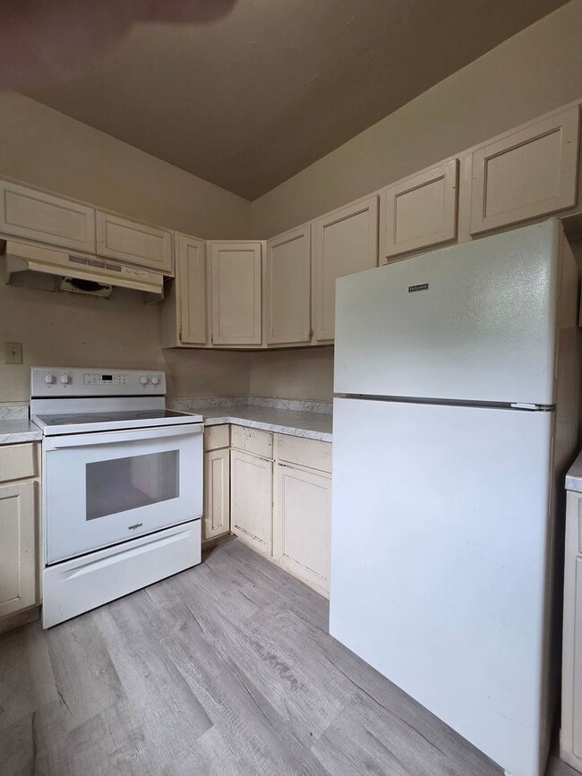 Photo - 112 E Britain Ave Unit 2