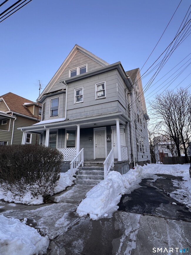 Building Photo - 128 Prince St Unit 3rd. Fl.