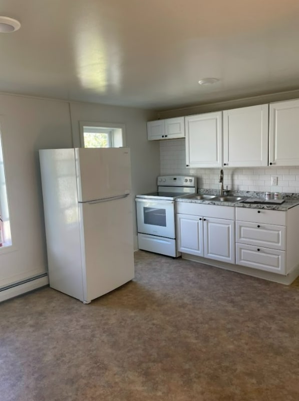 Building Photo - 44 Granite St Rental