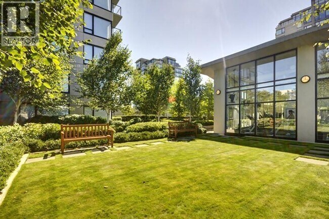 Photo - 9180 Hemlock Dr Unité 607