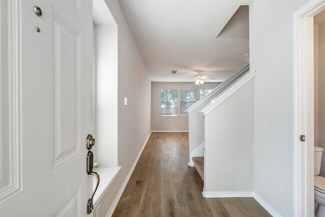 Photo - 123 N Camellia Grove Cir