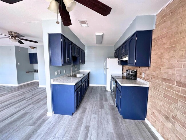 Photo - 4902 Marcella Ave Unit 120