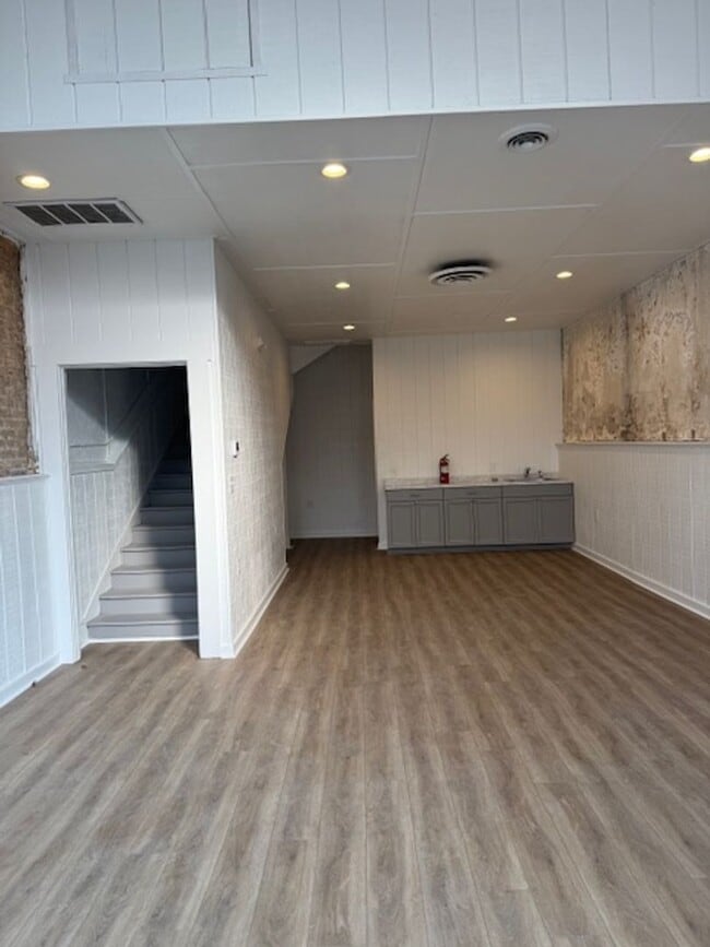 Photo - Commercial Building Downtown