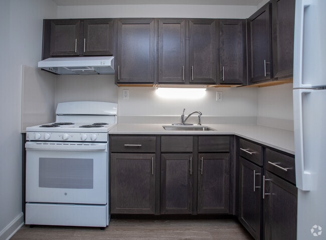 1BR,1BA-580SF - Morris Manor