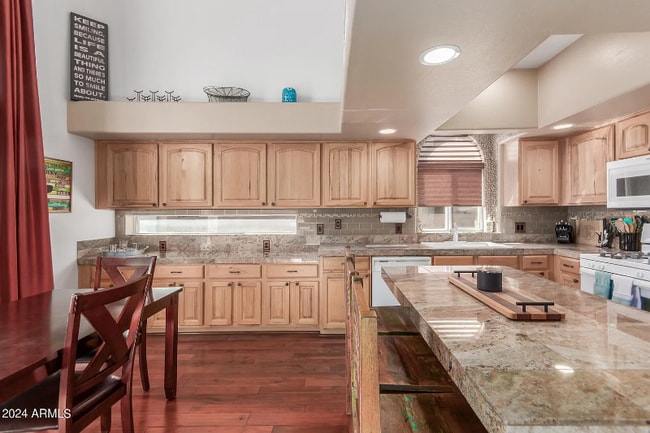 Photo - 15755 W Redfield Rd