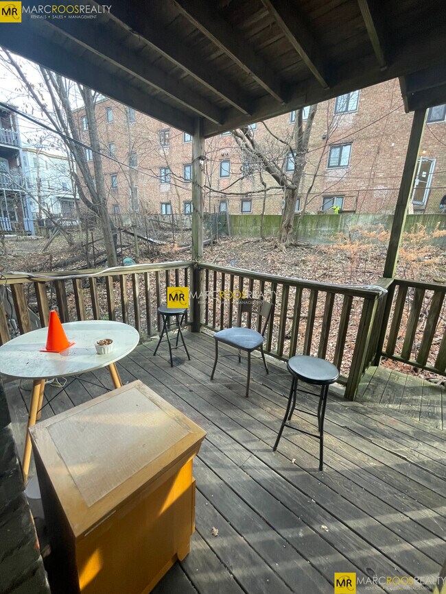 852 Huntington Ave Unit 2