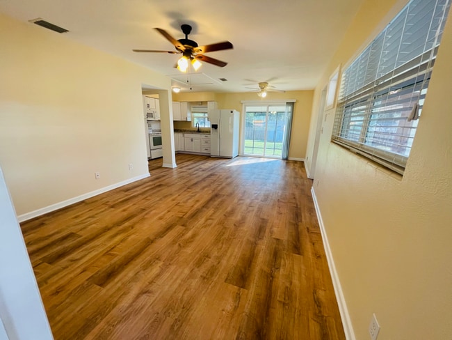 Photo - 109 N Galena Ave