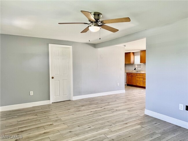 Photo - 2169 Barry Dr