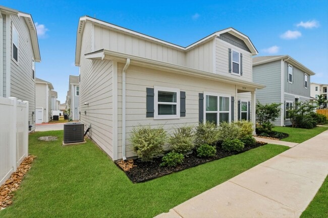 Photo - Clean & Modern Townhome with No Carpet and Lawn Service Included