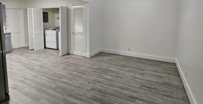 Photo - 209 SW 9th St Unidad 209