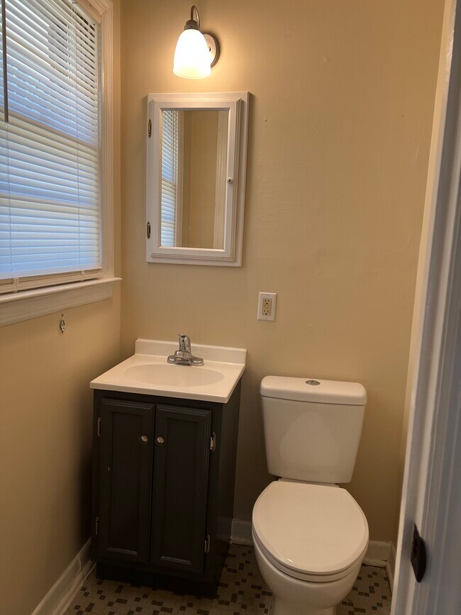 Photo - 703 W 21st St