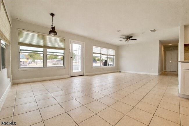 Photo - 106 Leeland Heights Blvd W