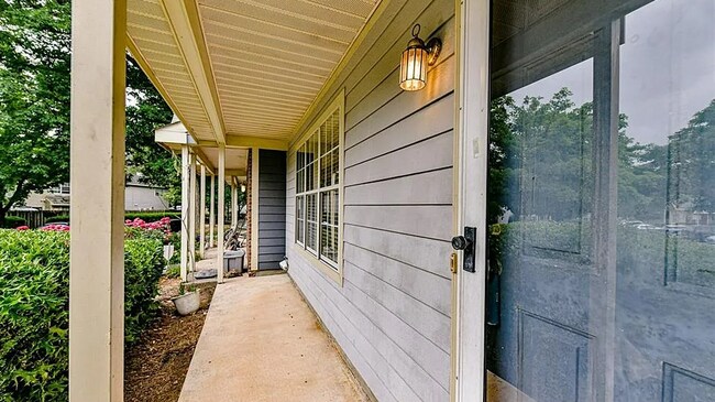 Photo - 3640 Huyton Ct