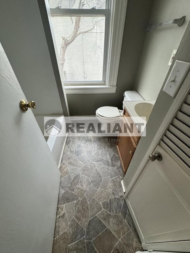Photo - 26 Euclid St Unit Apartment 2