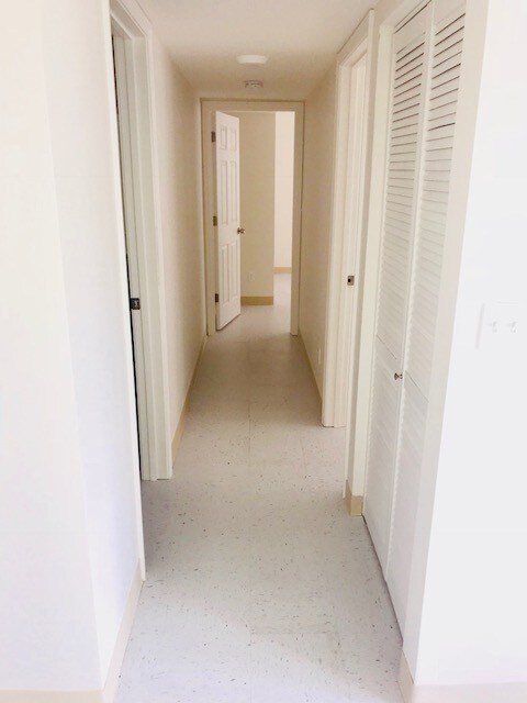 Photo - San Remo Apartments