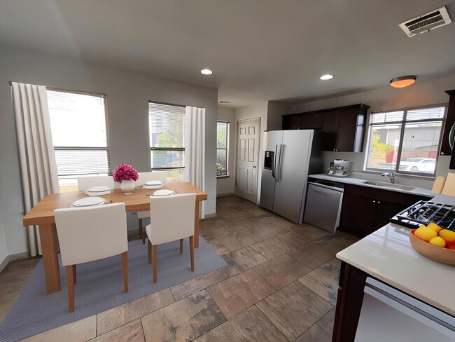 Photo - 4Bed/2Bath House w/ detached 2 car garage