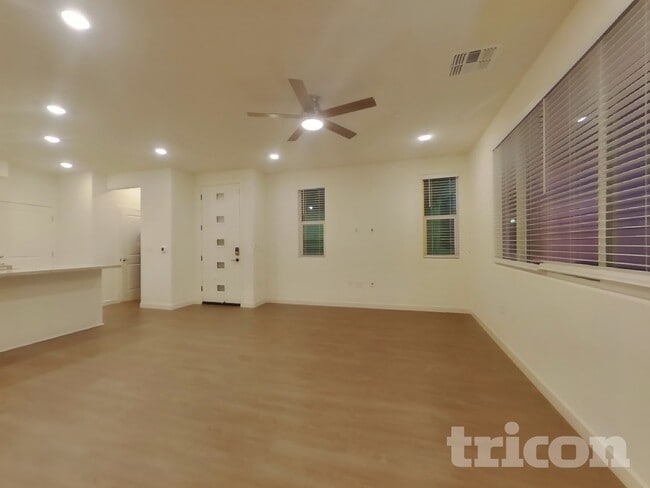 Photo - 2046 Delta Vw Ave